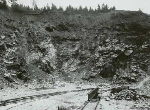 Hermsdorf/ Erzgebirge, Kalkwerk Hermsdorf, Tagebau mit Stollenbetrieb