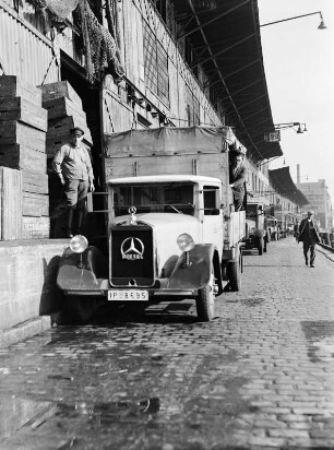 Kaianlage am Hafen