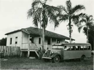 Erste Ankunft der Autobuslinie an der Fazenda "Marinheiro de Cima"
