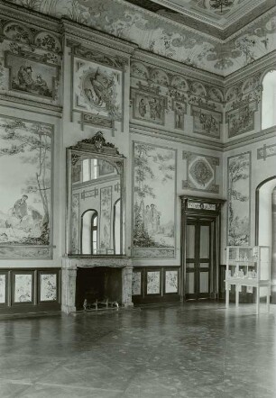 Schloss Pillnitz, Bergpalais, Mittelsaal
