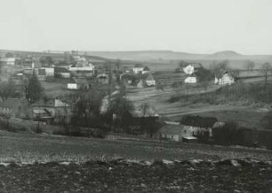 Stadtteilansicht gegen Kahleberg und Geisingberg