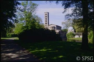 Potsdam, Park Sanssouci, Marlygarten, Blick auf den Campanile der Friedenskirche.