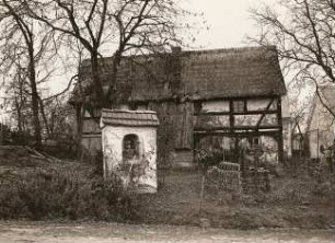 Oberlausitz. Horka bei Crostwitz. Alter Bildstock