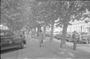 Wiesbaden: Parkende Autos