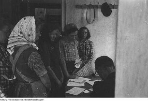 Bischofswerda, Radibor-Luppa, Aktion "Helft Luppa Ortsteil Lomske", Bischofswerda ruft zur Mithilfe auf, Reporter: Schrecker (wohl Hans Schrecker), 1946