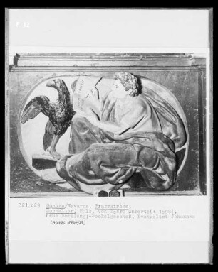 Hochaltar, Sockelgeschoss: Evangelist Johannes