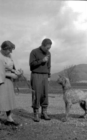 Pflingsteck: Kaiser Bao Dai mit Hund und Spitzli