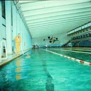 Hallenschwimmbad