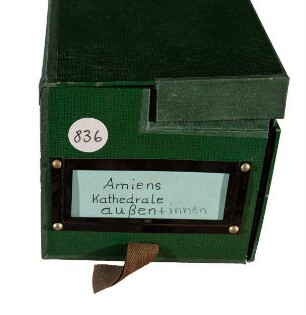 Kasten Nr. 836 Amiens, Kathedrale außen und innen