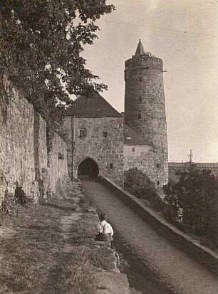 Bautzen. Mühltor (um 1500) und Alte Wasserkunst (1558, W. Röhrscheidt d. Ä.)