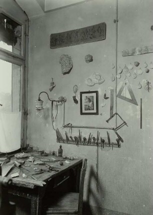 Elfenbeinschnitzerwerkstatt, Dresden, Aufn. 1953