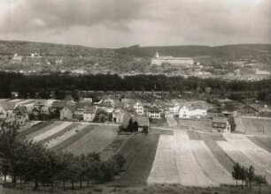 Rudolstadt : Rudolstadt. Blick von den rechten Saalehängen über die Saale auf Stadt und Schloss Heidecksburg