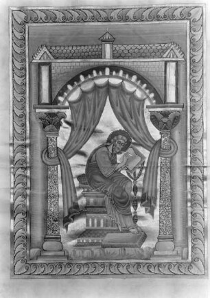 Evangeliar — Bild des Evangelisten Matthäus, Folio 8verso