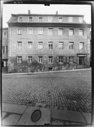Pirna-Altstadt, Obere Burgstraße 11. Wohnhaus (19. Jh.). Straßenfront (Schmiedestraße)