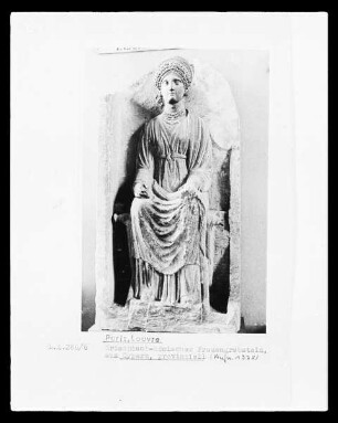 Griechisch-Römisches Grabmal einer Frau