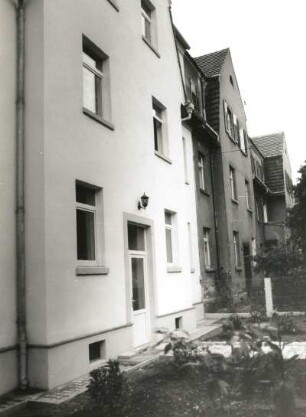 Dresden-Kaditz, Wächterstraße 25/27 und 29. Wohnhäuser (nach 1900). Straßenansicht von Südosten