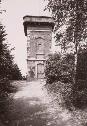 Beiersdorf, Bielebohstraße 18. Aussichtsturm (1883) auf dem Bieleboh (499,5 m)