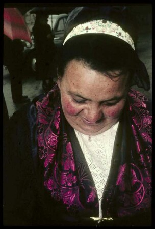 Frau in Einbacher Tracht