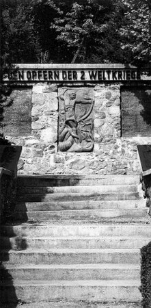 Alter Friedhof, Gefallenendenkmal; Hofheim am Taunus, Hainerweg