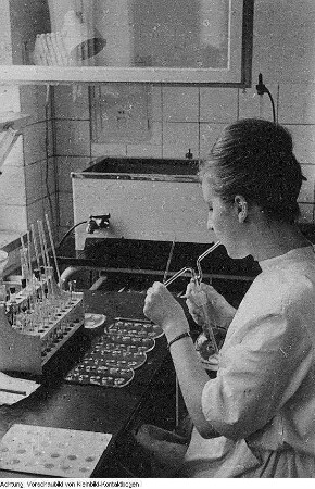 Blutspendedienst, Februar 1956