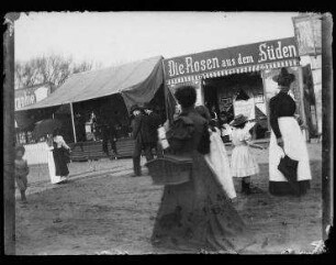 Ohne Titel (Schaubuden)