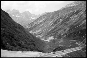 Arlberg: Arlberg Pass, Westauffahrt vom Pass aus