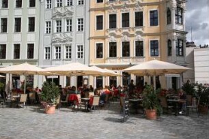 Dresden, Neumarkt 4. Straßencafé