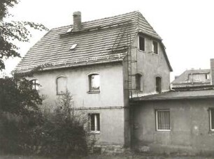 Dresden-Übigau, Werftstraße 47c. Wohnhaus (ehemaliges Wirtschaftsgebäude von Schloß Übigau; um 1800). Hofansicht