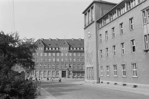 Postplatz in Bautzen : Póštowe naměsto w Budyšinje : Bautzen / Budyšin