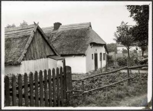 Ostseebad Henkenhagen (Ustronie Morskie/Polen). Bauernhäuser