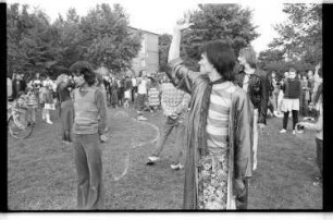 Kleinbildnegativ: Fest auf dem Mariannenplatz, Peace Gruppe, 1977