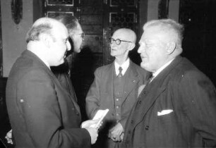 Freiburg: Dichter Wilhelm von Scholz und Herr Ruh