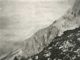Eiswand am West-Gipfel am Chimborazo bei 5900 m Höhe