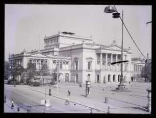 Neues Theater, Leipzig: Ansicht von Süden (Negativ zu Inv. Nr. TBS 186,11)