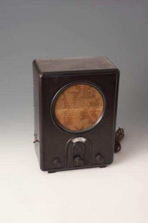 Volksempfänger VE 301 (Radio)