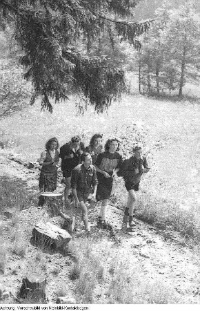 Landschaften, jugendliche Wandergruppe, 1948