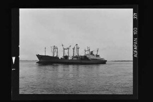 Berlin Hauptstadt der DDR (1980), Frachtschiff (reefer), VEB Deutsche Seereederei, Rostock, Bau-Nr. 446