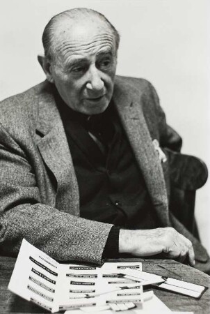 Der Grafiker und Designer Lucien Bernhard