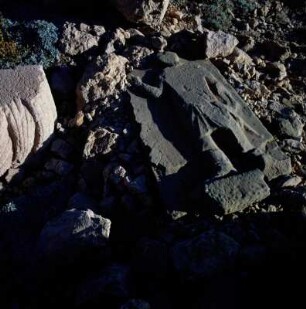 Nemrut Dağı, Grabstätte und Heiligtum, Reliefplatte