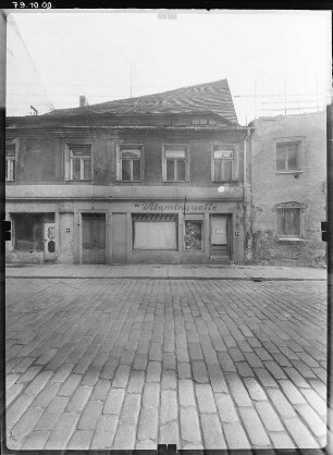 Meißen-Altstadt, Fleischergasse 7/7 a. Wohnhäuser mit Läden (um 1560). Straßenfront (Teilansicht)