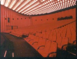 Dresden-Altstadt. Filmtheater Prager Straße (Rundkino). Zuschauerraum (1018 Plätze)