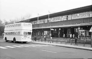 Berlin; Ruhleben: Bus und U-Bahnhof Ruhleben