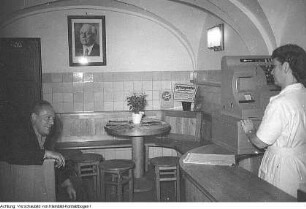 Lunzenau (Kreis Mittweida), Marktplatz - Rentner an der Zwickauer Mulde - Schwimmbad - Sanatorium, August 1951 - September 1956