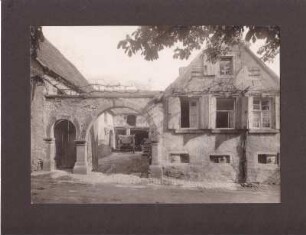 Theresienstraße. 99/100. Winzerhaus