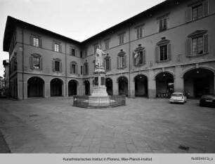 Piazza del Comune, Prato