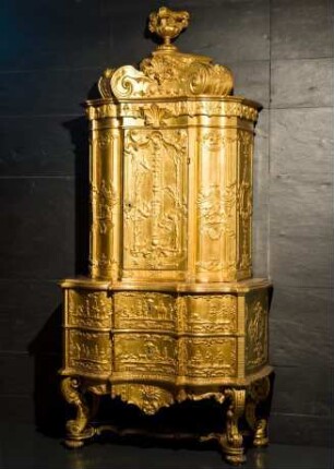 Prunkschrank mit Chinoiserien