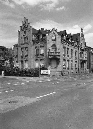 Hanau, Wilhelmstraße 1, Corniceliusstraße 14