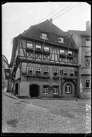 Eisenach. Lutherhaus. Straßenansicht