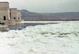 Eiswinter 1956 am Main