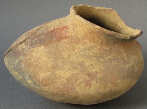 Clay vessel